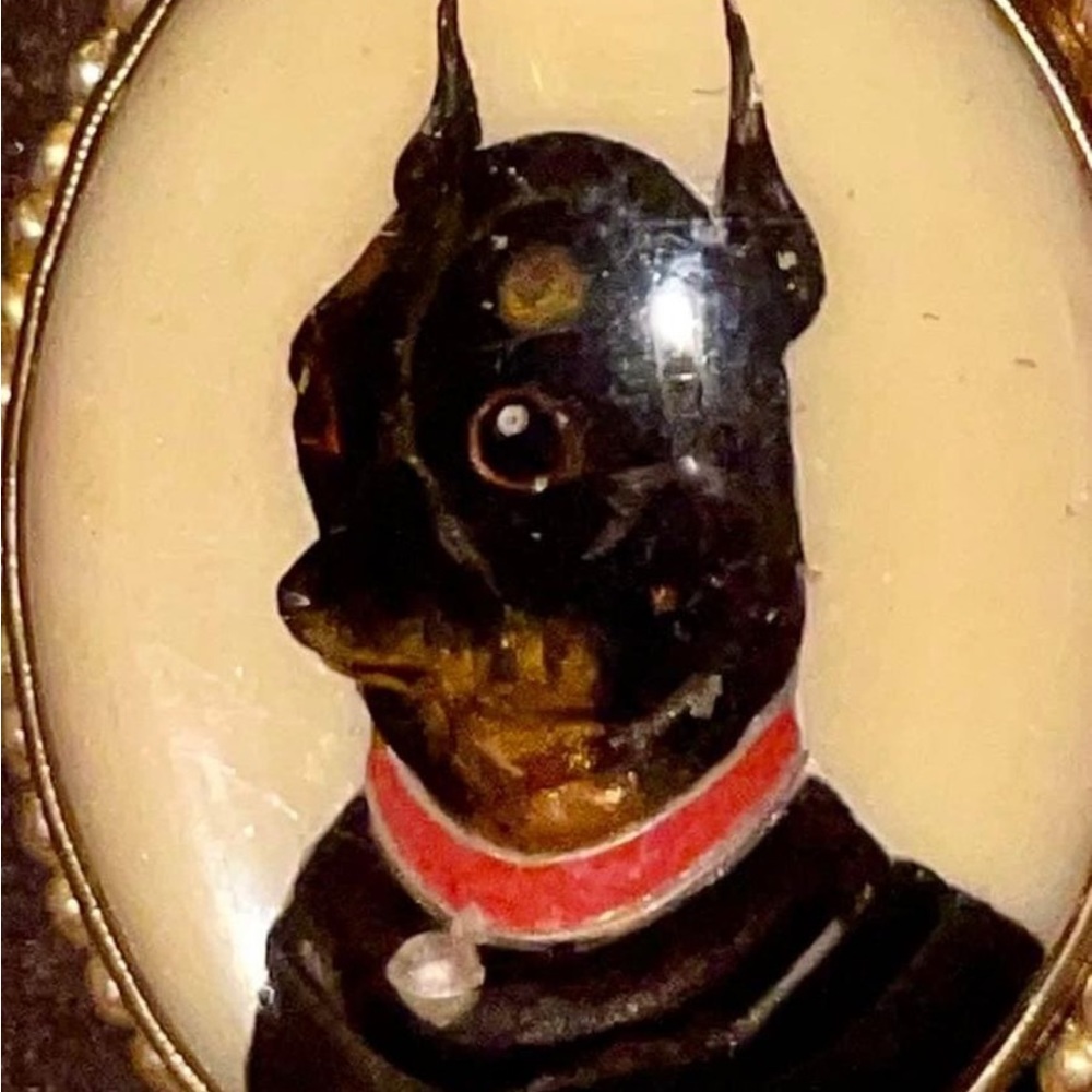 HOLIDAY SALE! reverse intaglio essex crystal victorian brooch mini pincher - Picture 7 of 7